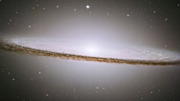 Tuy nhiên, theo nghiên cứu mới để IC19001A đến được Trái Đất với độ mạnh đó, mức năng lượng từ sự kiện phải gấp 1.000 lần so với AT2019dsg. Chưa kể sau đó IceCube tiếp tục phát hiện thêm "hạt ma quỷ".