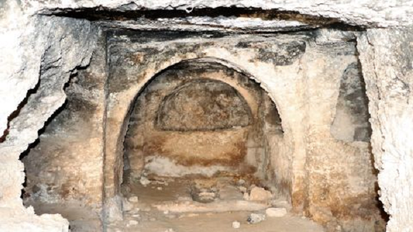 Có thể nói mỗi phòng chôn cất đều lộng lẫy như một gian phòng trong lâu đài, hoặc như trong những khách sạn sang trọng bậc nhất thời hiện đại.