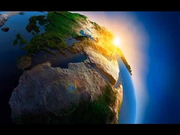 Ngược lại, sự hiện diện của vi sinh vật 2,5 tỉ năm tuổi ở mỏ hồng ngọc cũng đưa đến một dữ liệu quan trọng về môi trường mà hồng ngọc hình thành.