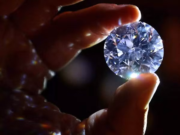 Paul Johnson, Viện Đá quý Mỹ cho biết: "Người tiêu dùng yêu thích sự quý hiếm, đó là điều mang lại giá trị cao cho viên kim cương".