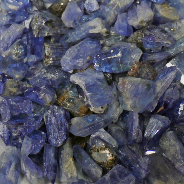 Loại đá này đã được biết đến để cải thiện sự năng động của cơ thể và tăng cường hệ thống miễn dịch. Hơn nữa, nó kích thích tái tạo tế bào.