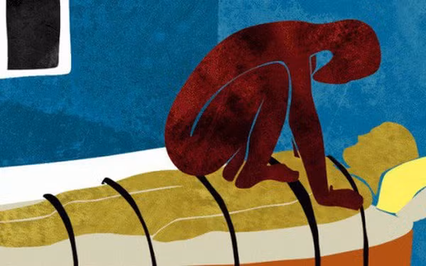 Hiện tượng bóng đè trong lúc ngủ xảy ra khá phổ biến. Chúng ta sẽ tỉnh giấc giữa đêm và không thể nhúc nhích. Bên cạnh ảo giác đáng sợ là cảm giác có ai đó trong phòng. Theo dân gian, hiện tượng này là do trò đùa của các linh hồn ma quỷ gây ra.