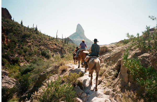 Ngày nay, nơi này là một điểm đến du lịch, có bảo tàng và hoạt động đãi vàng cho du khách. Hàng năm tại đây có lễ hội “Ngày Người Hà Lan”, khoảng 30.000 lượt du khách đến vui chơi, xem lễ hội hóa trang, cao bồi đua vật bò… và nguồn doanh thu sau khi trừ chi phí tổ chức được dùng tặng cho các quỹ từ thiện vì trẻ em.