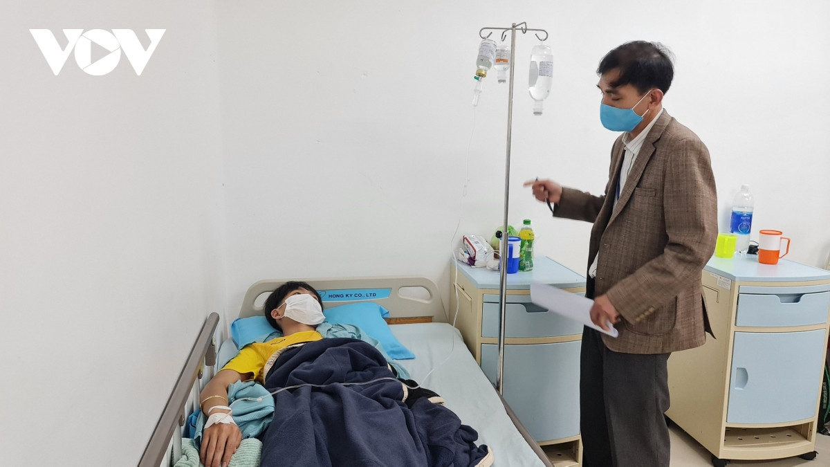 Loat vu ngo doc sau khi an banh mi gay xon xao-Hinh-2