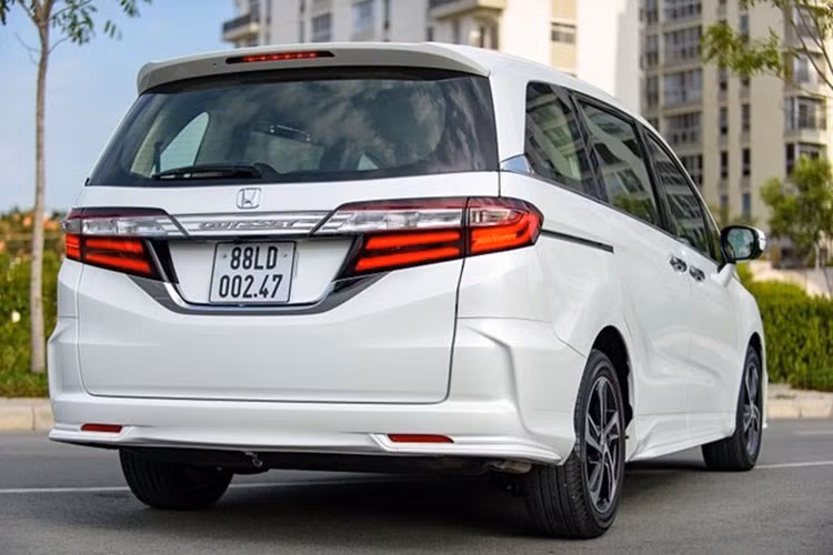 Với trên 50% thị phần, Honda Odyssey đang là mẫu xe dẫn đầu phân khúc nhưng cũng giống như Accord, doanh số chính xác của chiếc xe là một bí ẩn. Tuy nhiên nhiều khả năng doanh số của Odyssey đạt mức thấp nhất trong số các dòng xe ôtô Honda tại Việt Nam do cũng giống như trên Thế giới, người tiêu dùng hiện đang có xu hướng lựa chọn những chiếc SUV/crossover đa dụng thay vì MPV.