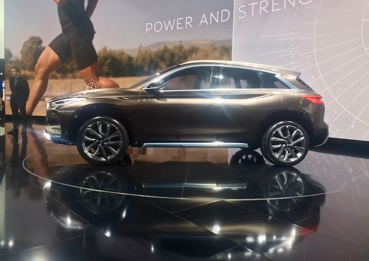 Được thiết kế theo ngôn ngữ Powerful Elegance (tạm dịch: sự thanh lịch mạnh mẽ) mới nhất của Infiniti, QX50 Concept có thiết kế hoàn toàn khác biệt và hấp dẫn hơn nhiều so với thế hệ QX50 hiện đại.