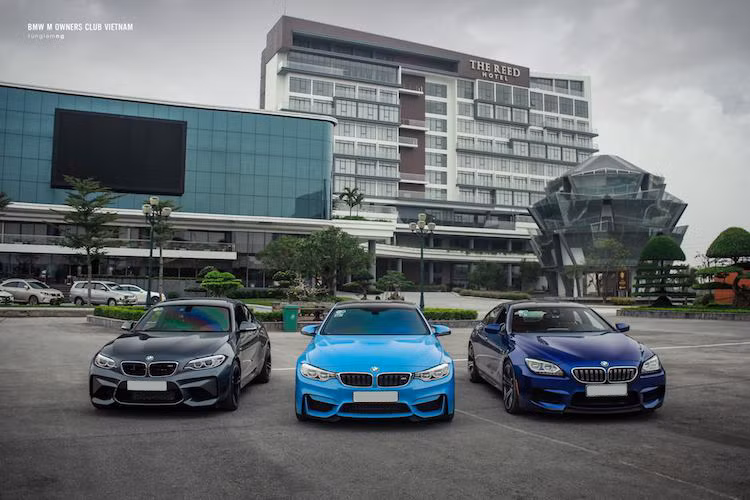 Nhân dịp đầu xuân, chủ nhân của 3 chiếc xe thể thao BMW M "hàng khủng" là M2, M4 và M6 đã cùng nhau hội tụ đón xuân tại cố đô Hoa Lư, Ninh Bình.