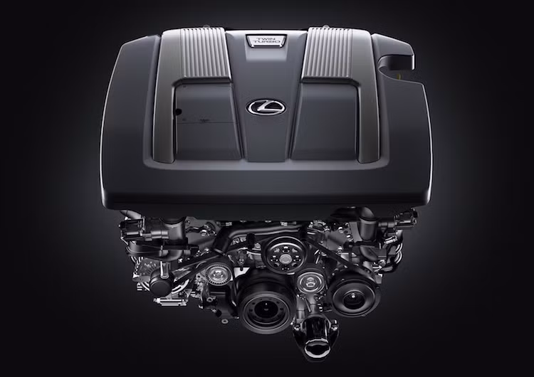 Hiện tại, Lexus mới chỉ công bố duy nhất một loại động cơ cho LS là xăng 3.5l V6 tăng áp kép, có công suất tối đa 415 mã lực và mô-men xoắn cực đại 600 Nm. Được phát triển với công nghệ của xe đua F1, động cơ này mạnh ngang máy V8 truyền thống mà không phải "hi sinh" mức tiêu thụ nhiên liệu, trong khi giảm tối đa độ ồn và rung.