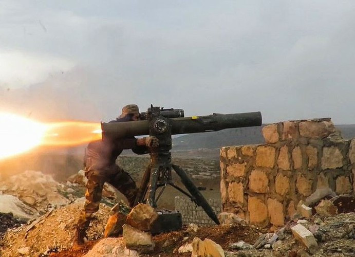 Với chiến thuật hợp lý và việc quen thuộc địa hình, phiến quân thường tiến công vào sườn xe hoặc phía sau xe tăng, nơi được bảo vệ ít hơn; gây cho Quân đội Syria những thiệt hại lớn về xe tăng, xe thiết giáp.