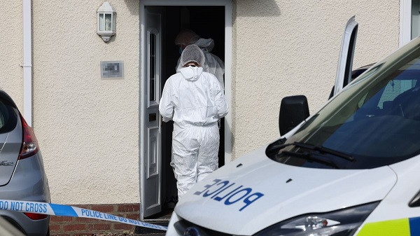 Thanh nien cam may cua doa giet nguoi roi... tu thieu-Hinh-2