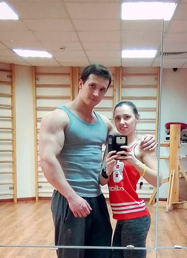 Kinh hoang khoanh khac HLV the hinh bi song cuon ngay truoc mat vo-Hinh-3