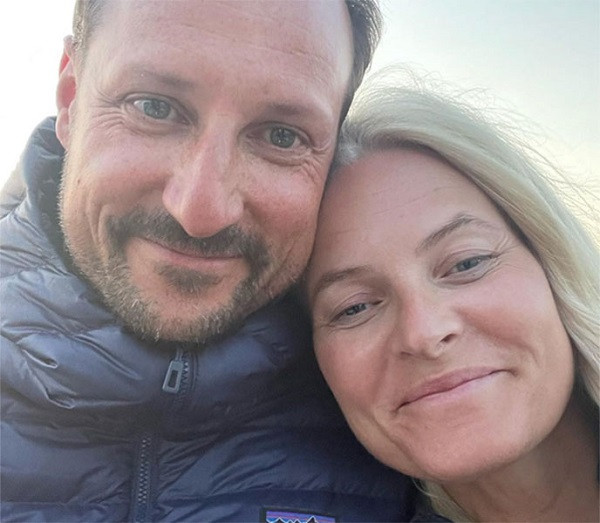 Ngưỡng mộ chuyện tình “nàng lọ lem” của Hoàng gia Na Uy Nguong mo chuyen tinh “nang lo lem” cua Hoang gia Na Uy