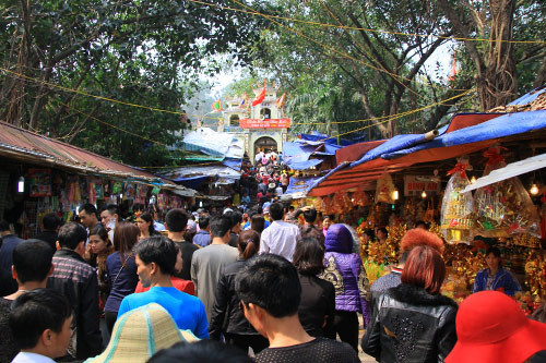 Lễ hội đền Bà Chúa Kho tồn tại nhiều hạn chế, bất cập