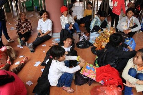 Một hình ảnh không đẹp tại Chùa Hương