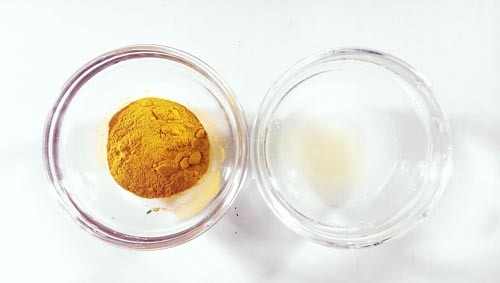 Giải độc cơ thể. Dùng sữa nghệ hàng ngày có thể giúp lọc sạch máu và giải độc gan. Nó còn có tác dụng cải thiện lưu thông máu và kích thích hệ bạch huyết giúp cho cơ chế thoát nước tự nhiên của cơ thể hoạt động mạnh hơn.