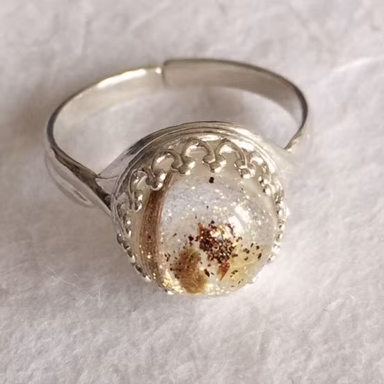 Những người đã làm mẹ coi nó như một lời nhắc nhở về giai đoạn nuôi con nhỏ khó khăn nhưng cũng rất ý nghĩa.