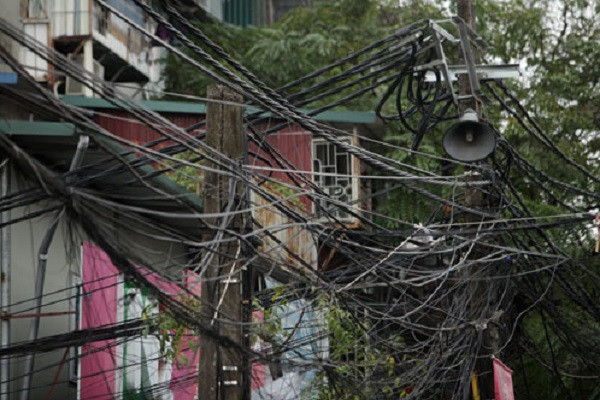 Thời chiến tranh, bên cạnh những thông tin kinh tế xã hội hàng ngày, loa phường còn có nhiệm vụ cảnh báo mỗi khi máy bay đến, báo động trong tình huống khẩn cấp.