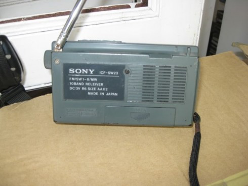 Chiếc radio cổ thời Liên Xô VEF 206 thông dụng thời bao cấp. Ảnh: Zing.