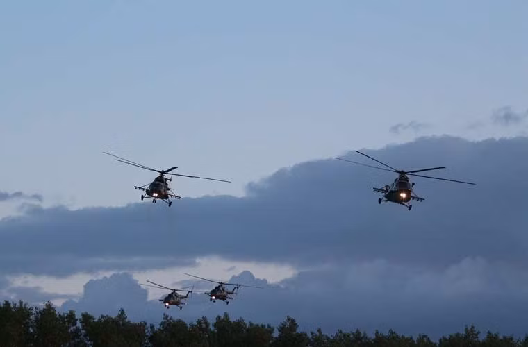 Biên đội 4 trực thăng tấn công/vận tải Mi-8AMTSh.