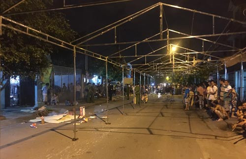 Xe tai tranh dam cuoi gay tai nan lien hoan: tai xe moi lay bang!-Hinh-4