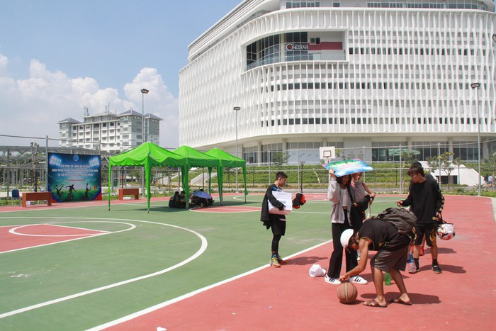 Nha van hoa sinh vien khu DH Quoc gia TP HCM 423 ty co thuc su hoanh trang?