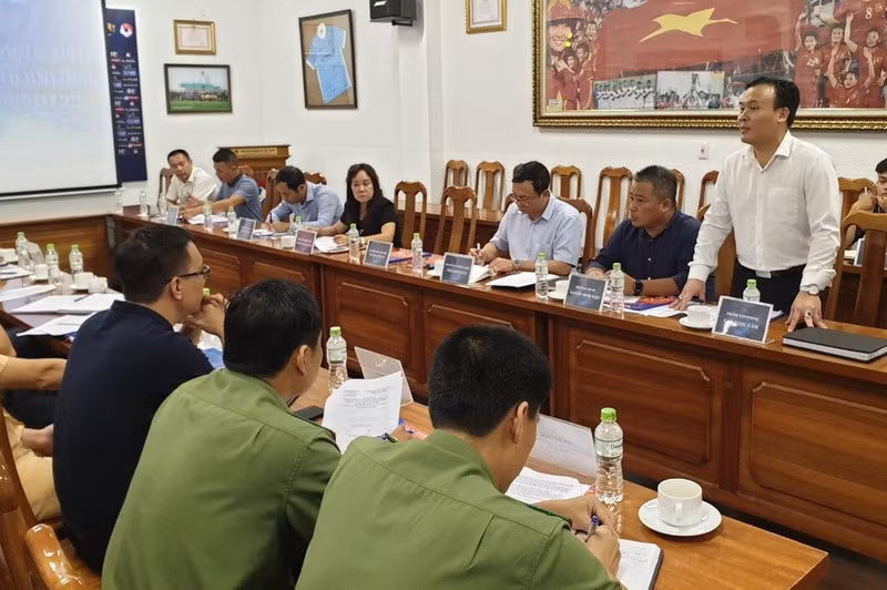 Lam gi de thay tro ong Park bi phat o tran tiep Malaysia?-Hinh-3