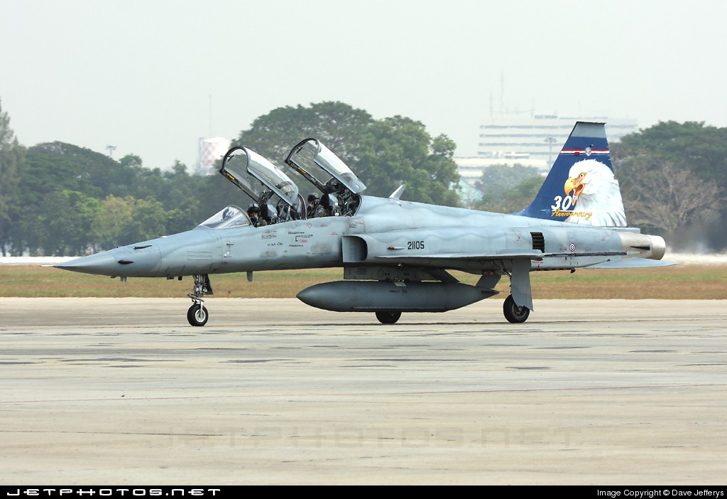 Các tiêm kích F-5T này sẽ bổ sung cho phi đội hàng chục chiếc F-16 Fighting Falcon cùng với JAS 39 Gripen mà nước này mua sắm từ trước, tạo ra đội hình tác chiến liên hợp rất nên lưu tâm.