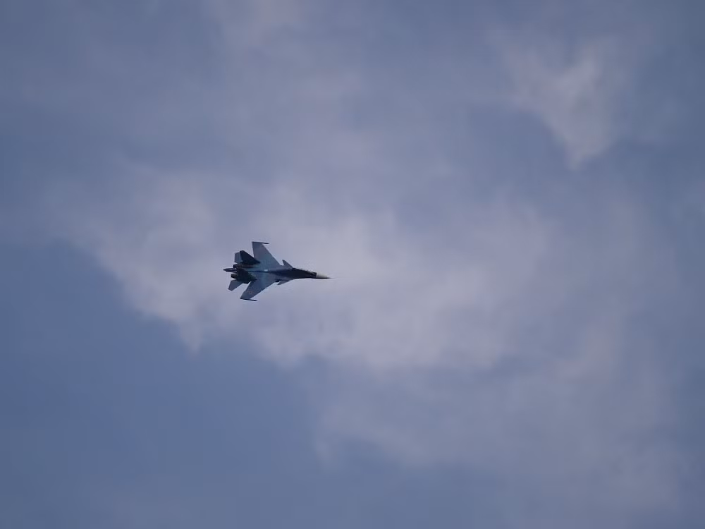 Việc Nga cung cấp cho Belarus phiên bản Su-30SM tương đương loại nội địa mà tổ hợp Irkut sản xuất dành cho không quân Nga cũng được Moskva cho rằng đây là ưu đãi đặc biệt so với các hợp đồng thương mại khác.