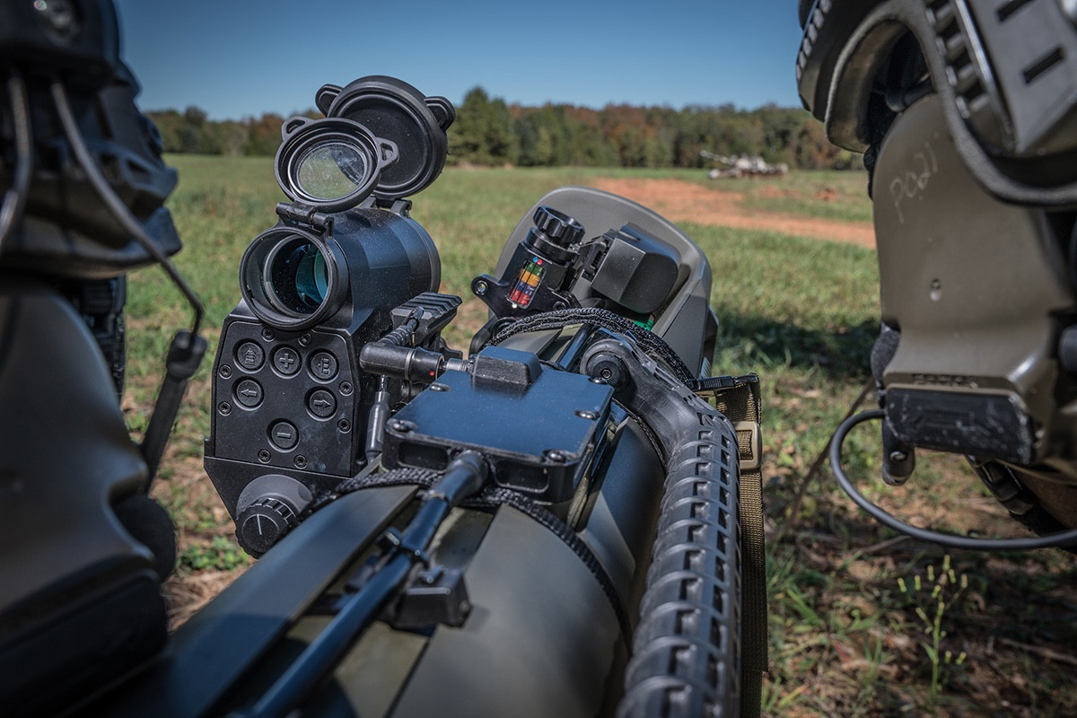 Việc Quân đội Mỹ quyết định trang bị FCS13-RE cho Carl-Gustaf M4 được xem là cách hiệu quả nhất để tăng cường sức mạnh cũng như khả năng tấn công của M4 mà không cần phải sử dụng tới các loại đạn thông minh mới hay thiết bị đi kèm quá phức tạp. Nguồn ảnh: Aimpoint.