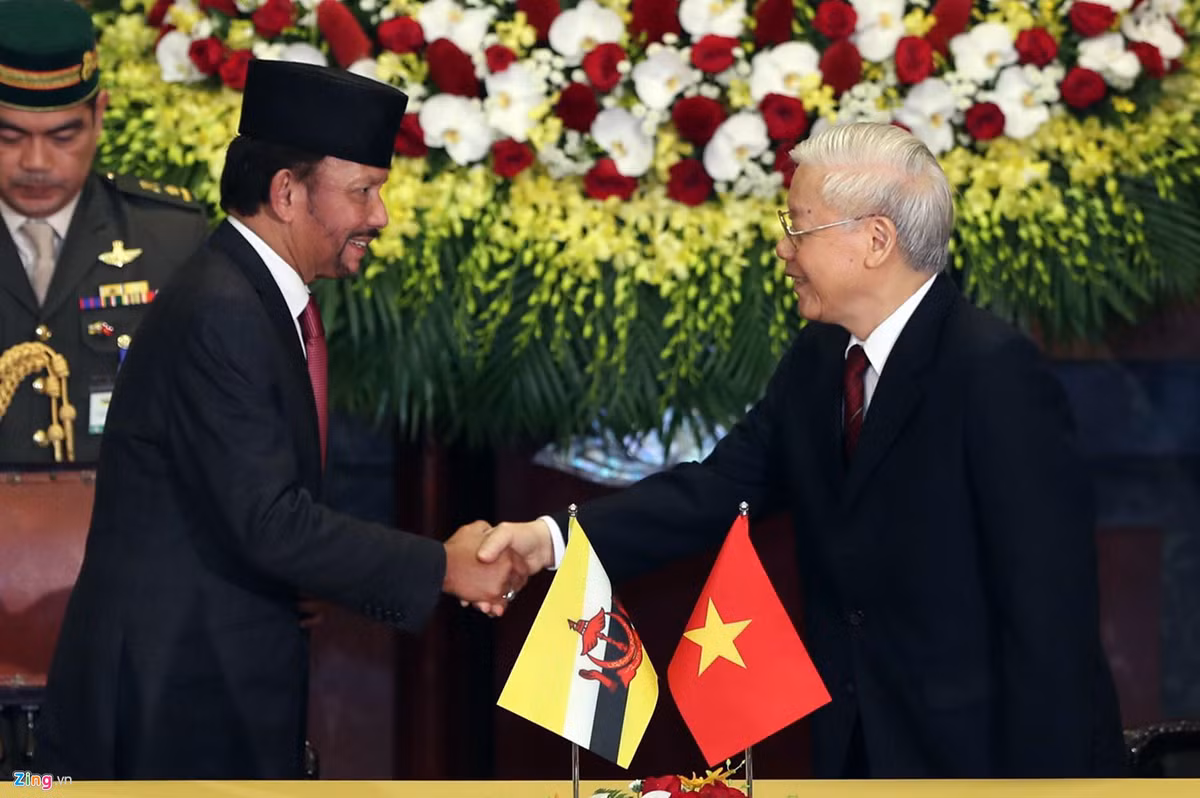 Nhận lời mời của Tổng bí thư, Chủ tịch nước Nguyễn Phú Trọng, Quốc vương Brunei Hassanal Bolkiah bắt đầu thăm cấp nhà nước tới Việt Nam từ ngày 26 - 28/3.