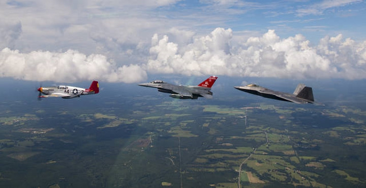 Phi đoàn 332 đến nay vẫn còn tồn tại và không còn chỉ là đơn vị quân sự dành riêng cho những người da màu. Qua từng thời kỳ của nước Mỹ, đơn vị này đã bị ngưng hoạt động và phục hồi nhiều lần. Đến nay, Phi đoàn 332 đang thực hiện nhiệm vụ trong yếu tại khu vực có nhiều bất ổn tiềm tàng - Trung Đông. (Ảnh: Business Insider)