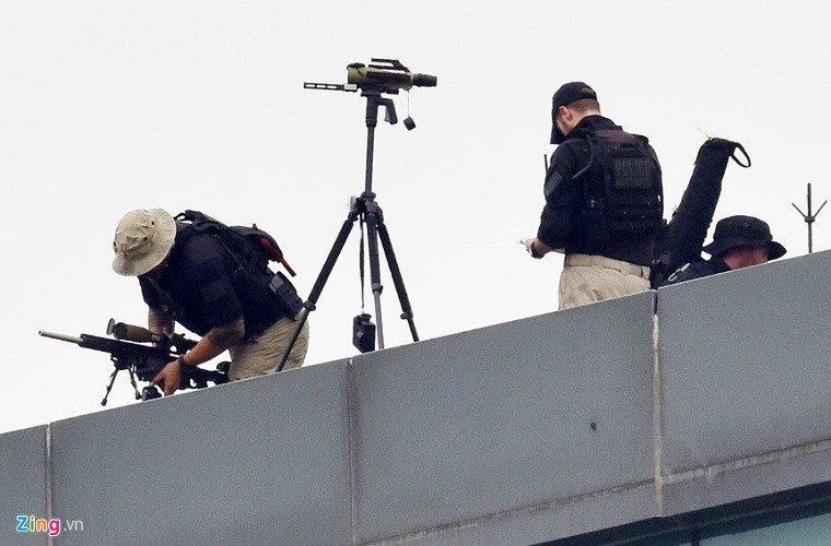 Được biết, Mk 13 mod 7 là dòng súng bắn tỉa mới nhất của Thủy quân Lục chiến Mỹ và chỉ mới được đưa vào trang bị từ năm 2018. Bản thân Mk 13 Mod 7 được đánh giá là ứng cử viên sáng giá để thay thế cho mẫu súng trường bắn tỉa tiêu chuẩn M40 của lực lượng này. Nguồn ảnh: Zing.