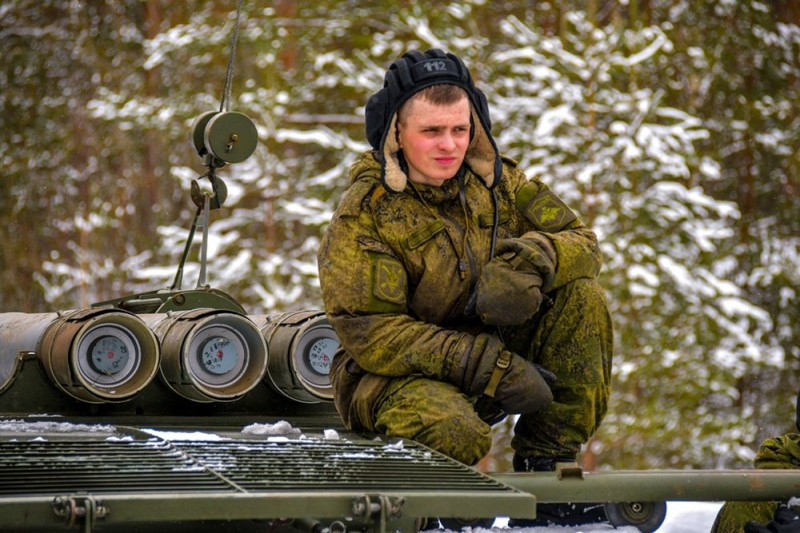 Cũng chính ngọn lửa này tạo ra sức sát thương rất lớn do nhiệt độ của nó tỏa ra xung quanh và rút tất cả không khí vào trong ngọn lửa tạo thành một vùng chân không trong thời gian ngắn tác động đến mọi sinh vật xung quanh vụ nổ và việc rút hết dưỡng khí để cháy khiến cho mọi sinh vật bị ngạt ngất đi thậm chí dẫn đến cái chết. Nguồn ảnh: andrei-bt.