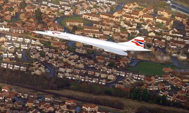 Đã 16 năm trôi qua kể từ khi chiếc Condorde thực hiện chuyến bay cuối cùng nhưng những người yêu mến phi cơ huyền thoại này vẫn hy vọng nó sẽ xuất hiện trở lại trên bầu trời.