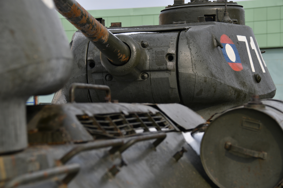 Theo đó trang bị chính của tiểu đoàn xe tăng trên sẽ là 30 chiếc T-34/85 của Lào, điều mà tưởng chừng như chỉ xuất hiện trong những năm 1950 khi T-34 vẫn còn được sử dụng rộng rãi trong Quân đội Liên Xô. Nguồn ảnh: Bộ Quốc phòng Nga.