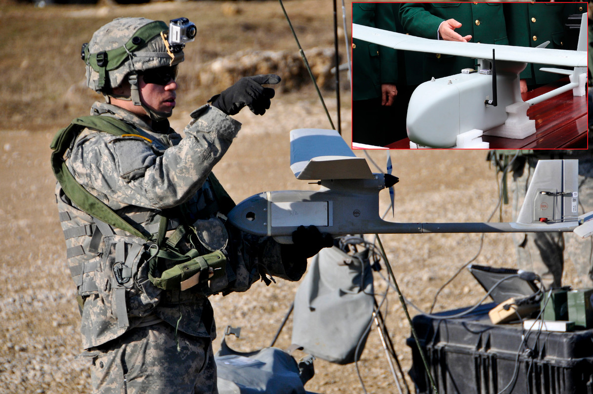 Dù có nhiều điểm tương đồng với RQ-11 Raven, thế nhưng mẫu SUAV của Bộ đội Biên phòng Việt Nam vẫn có những điểm khác biệt trong thiết kế, nhất là phần thân của máy bay, bên cạnh đó nó còn có một ăng-ten truyền dữ liệu, bộ phận mà RQ-11 không hề có. Nguồn ảnh: Wikipedia.