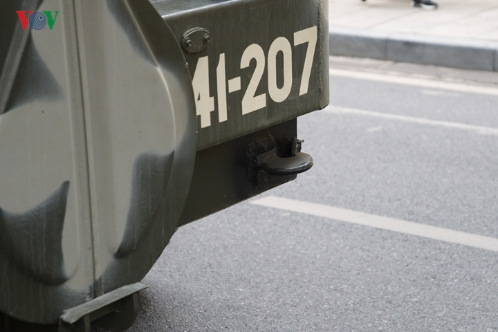 Móc nối ở đuôi xe BTR-60.