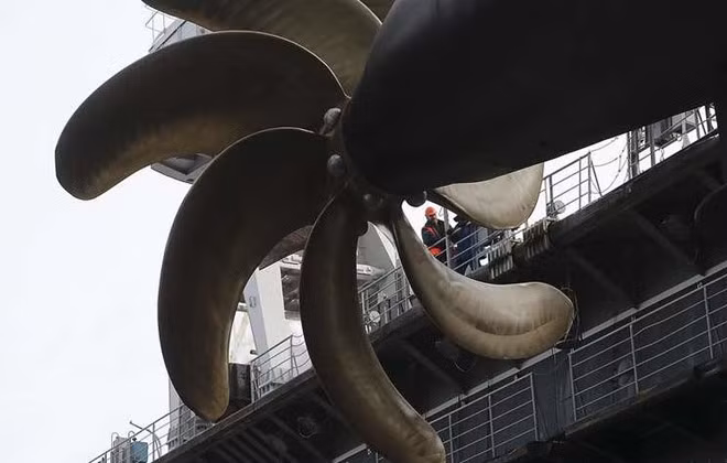 Nga ha thuy tau ngam Kilo cai tien, mang theo ten lua cuc manh