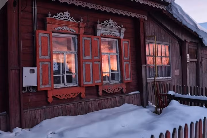 Cận cảnh ngôi nhà gỗ ở Tara.