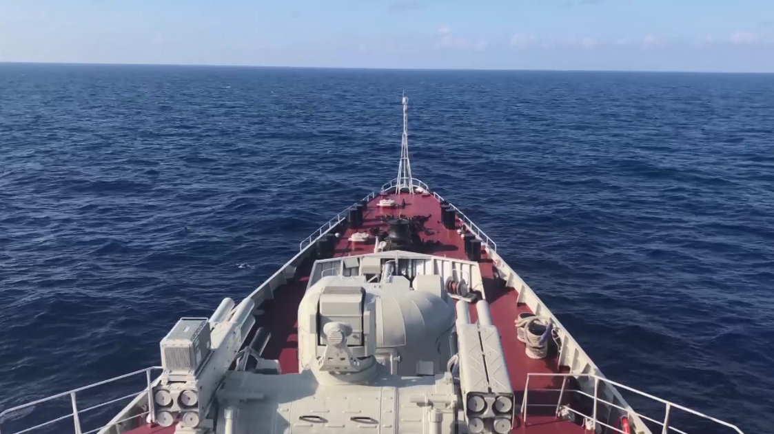 Đại diện Việt Nam tham dự Triển lãm Hàng hải - Hàng không quốc tế Langkawi năm nay tại Malaysia sẽ tàu hộ vệ 012 Lý Thái Tổ với đoàn công tác và cán bộ chiến sĩ thuộc Lữ đoàn 162, Vùng 4 Hải quân. Theo đo tàu Lý Thái Tổ sẽ tham gia các hoạt động như duyệt binh, diễn tập, thông qua kế hoạch đi biển, lễ hội văn hóa trong khuôn khổ LIMA 2019. Nguồn ảnh: Hải quân Việt Nam.