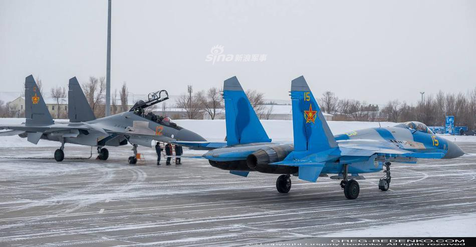 Tiêm kích đa năng Su-30SM là trường hợp "nội địa hóa ngược" điển hình của Nga, nó được chế tạo dựa trên cấu hình của Su-30MKI xuất khẩu cho Ấn Độ.