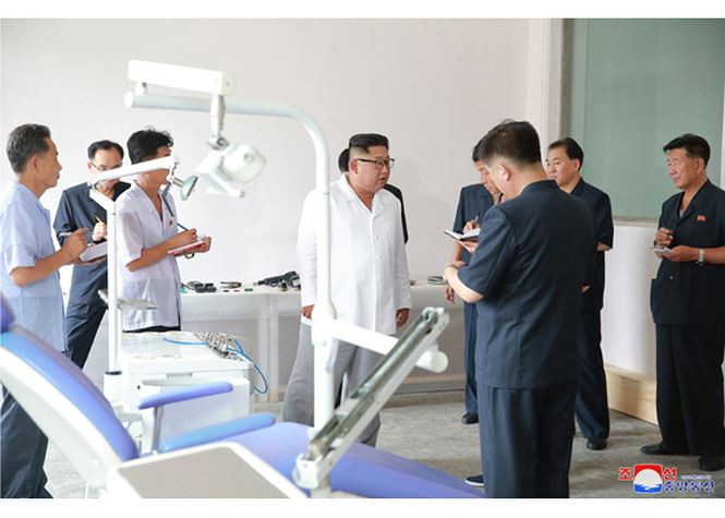 Theo KCNA, nhà máy Myohyangsan đi vào hoạt động từ năm 1972, và được đặt tên bởi cố Chủ tịch Triều Tiên Kim Il-Sung. Ảnh: Rodong Sinmun