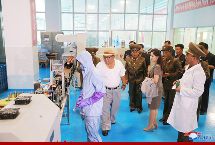 Nhà lãnh đạo Triều Tiên nhắc nhở nhà máy cần phải giải quyết các vấn đề liên quan đến công nghệ để cho ra những sản phẩm chất lượng hơn.