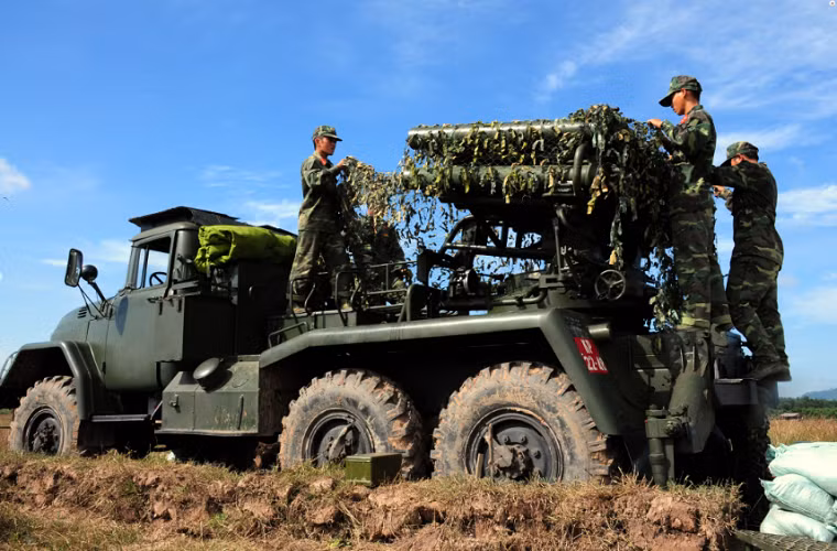 Trong thời gian gần đây pháo binh Việt Nam đã từng bước nội địa hóa và nâng cấp các tổ hợp BM-14 có trong biên chế, giúp nó tác chiến hiệu quả hơn trong môi trường chiến tranh hiện đại. Chúng ta không chỉ tự chủ trong sản xuất đạn dược và còn cả các giàn phóng trên BM-14.