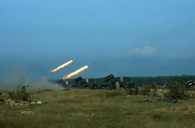 Với các ứng dụng công nghệ mới, BM-14 chắc chắn sẽ còn tiếp tục phục vụ trong Binh chủng pháo binh Việt Nam trong tương lai gần, trước khi được thay thế bằng các loại pháo phản lực hạng nặng hiện đại hơn.