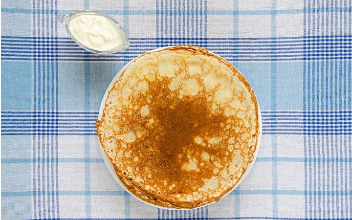 Món tráng miệng- sự xuất hiện của đồ ngọt trên bàn ăn có nghĩa đó là một kỳ nghỉ. Vào các ngày lễ, các binh sĩ có thể được tặng kẹo hoặc các món ăn khác như một miếng bánh cho Lễ Phục sinh, quýt cho năm mới, bánh kếp với sữa đặc và kem chua trong dịp Lễ tiễn mùa Đông Maslenitsa.