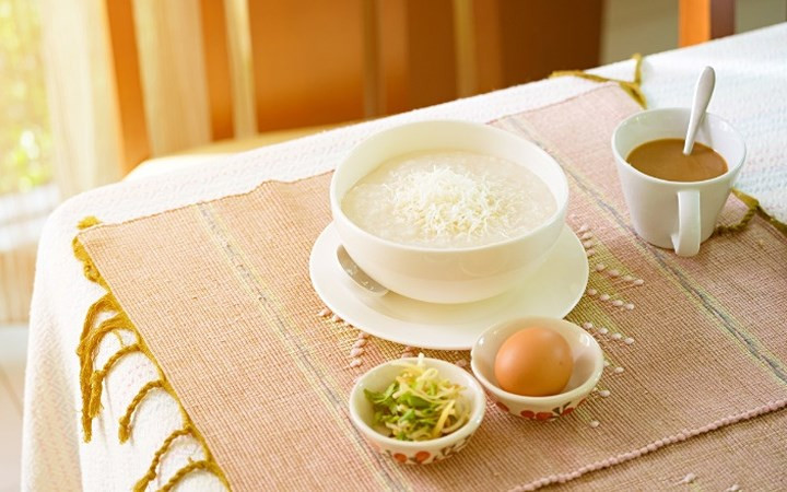 Kết quả một cuộc thăm dò về các món ăn chính được phục vụ cho lực lượng bộ binh Nga cho thấy, bữa sáng ưa thích của các binh sĩ Nga là cháo đặc với xúc xích hoặc bánh mì và trứng. Đây là bữa sáng điển hình. Có thể món cháo đặc không phải được ưa thích nhất, nhưng lại được nhiều binh sĩ lựa chọn vì có thể ăn một cách nhanh gọn.