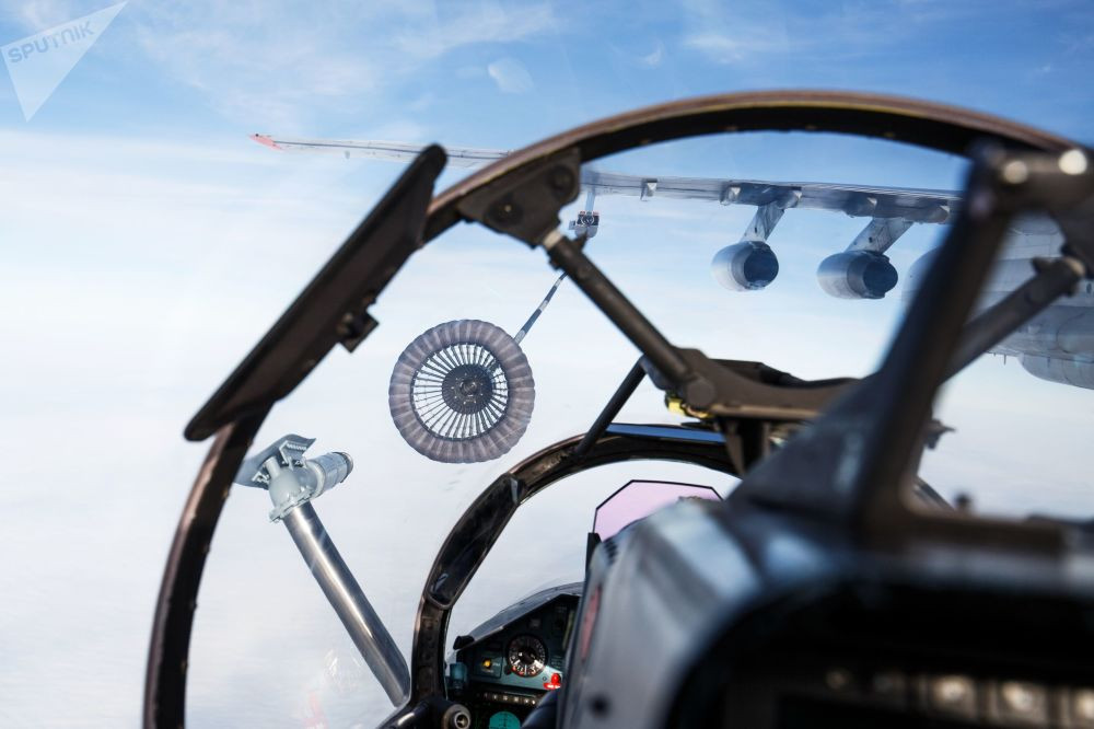 Máy bay tiếp nhiên liệu IL-78 trong cuộc diễn tập chiến thuật của không quân hải quân thuộc hạm đội Biển Đen.