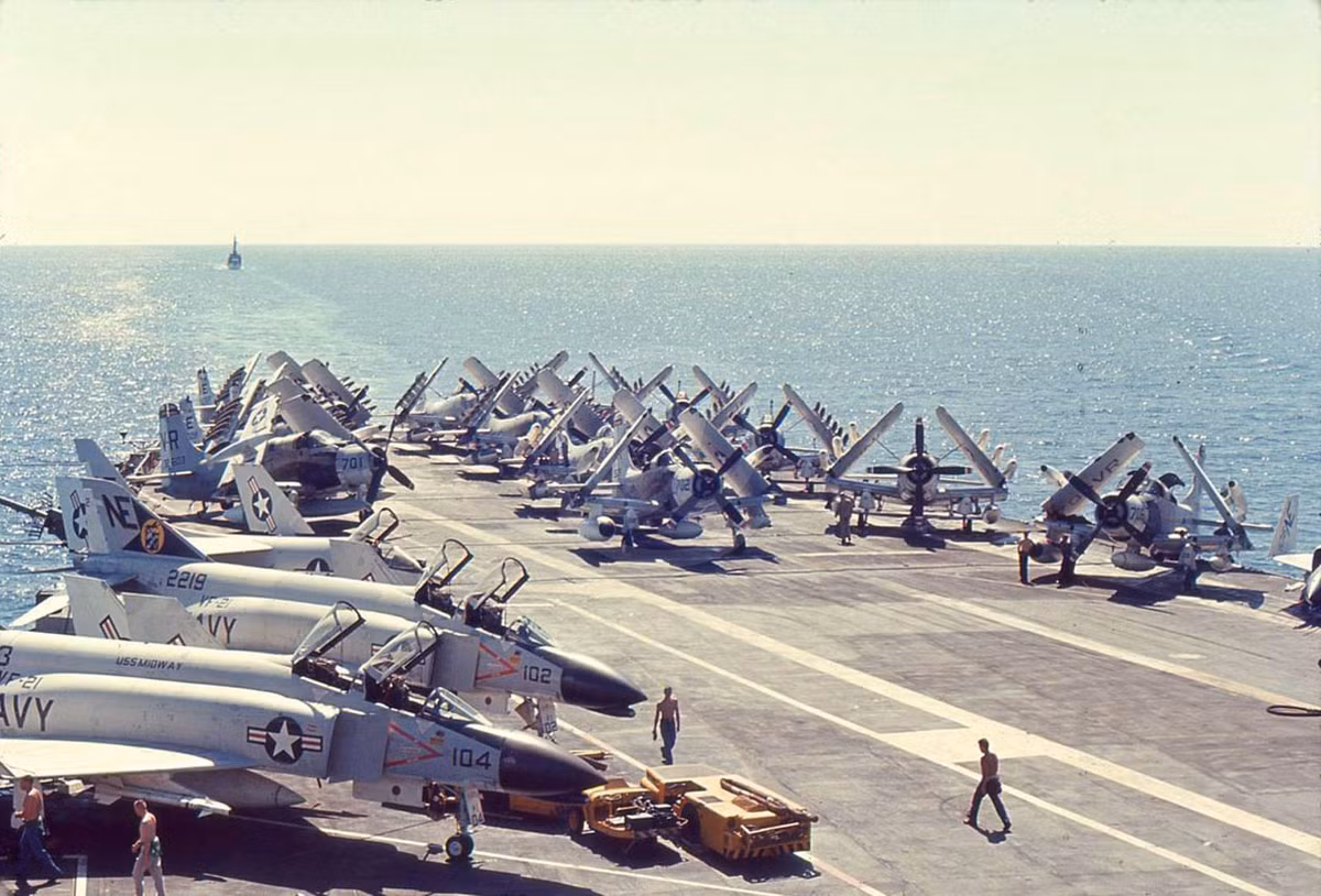 Có một điều khá đặc biệt là ngay khi được biên chế trong năm 1950, A-1 Skyraider đã ngay lập tức lao vào cuộc Chiến tranh Chiều Tiên và đóng vai trò như một máy bay cường kích tấn công mặt đất. Nguồn ảnh: flickr.