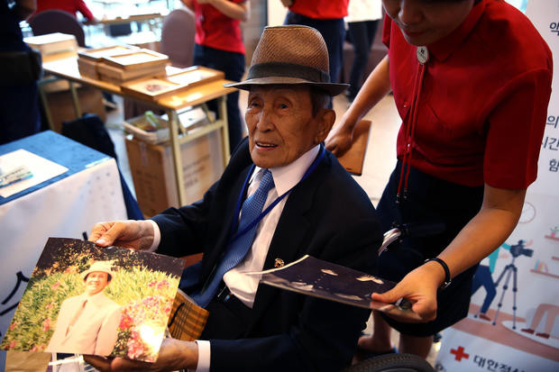 Hành trình tới Triều Tiên dự cuộc đoàn tụ gia đình ly tán - Hình 5 Hanh trinh toi Trieu Tien du cuoc doan tu gia dinh ly tan-Hinh-5